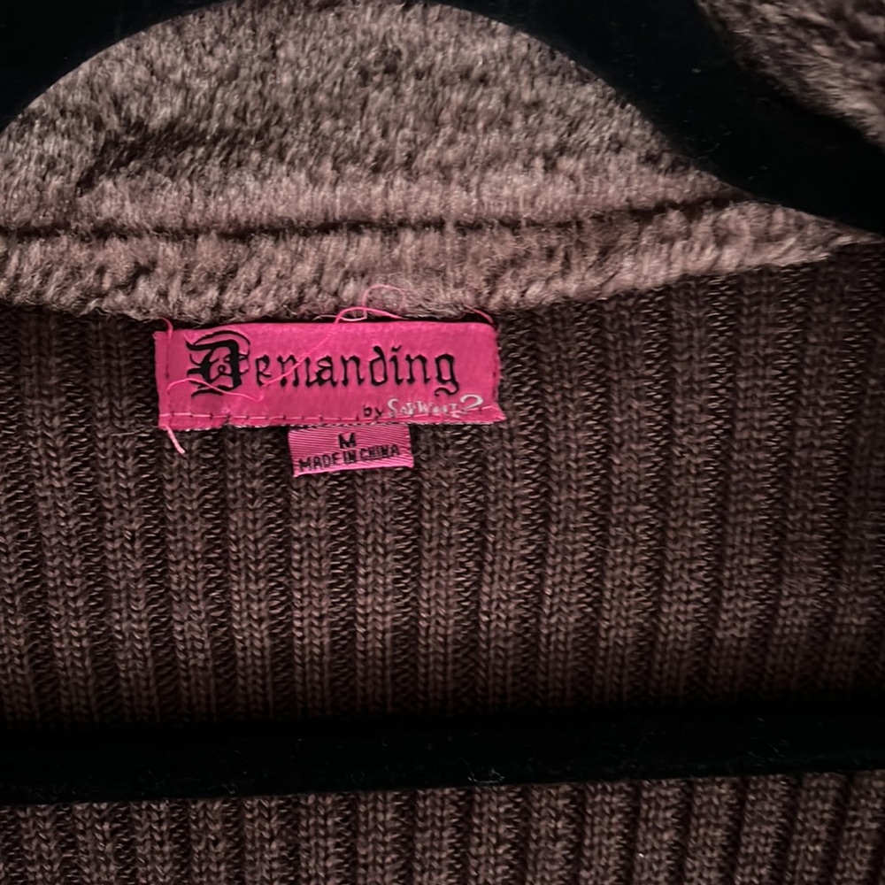Demanding Jacket - Picture 7 of 8